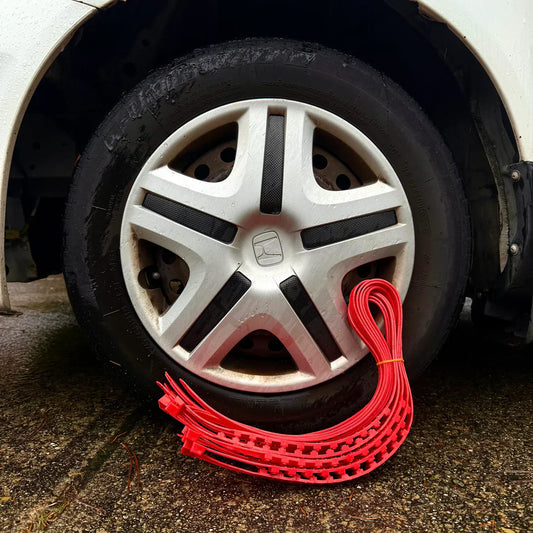 Avoid Being Stuck in Snow or Mud — Instant Tire Traction Straps
